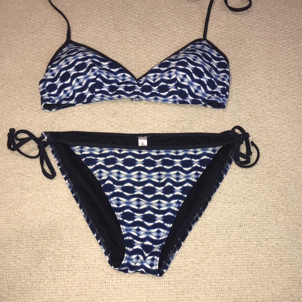 GapBody tie dye bikini set